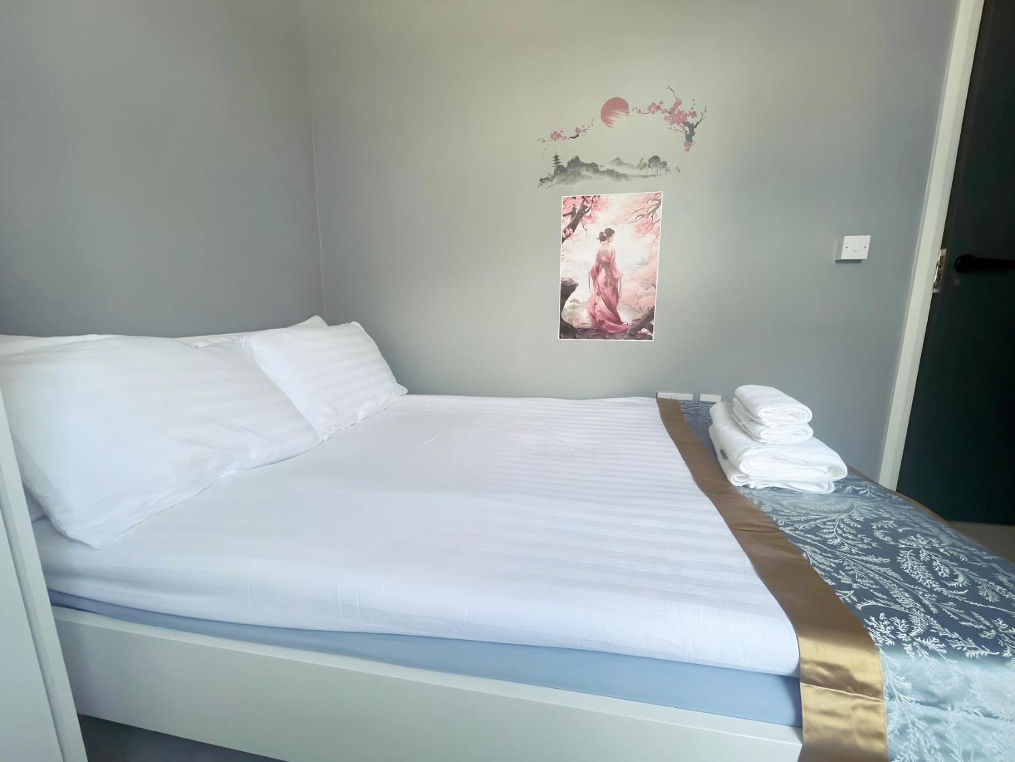 Double Room with Private Bathroom