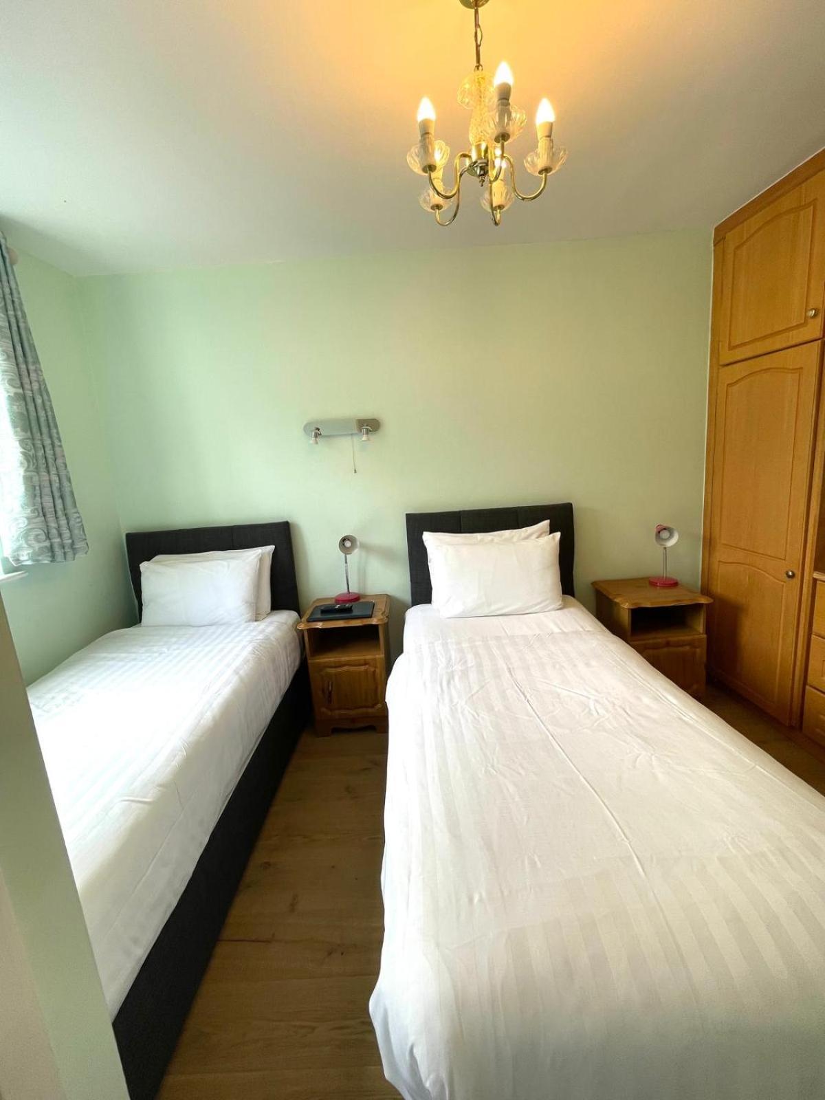 Economy Twin Room