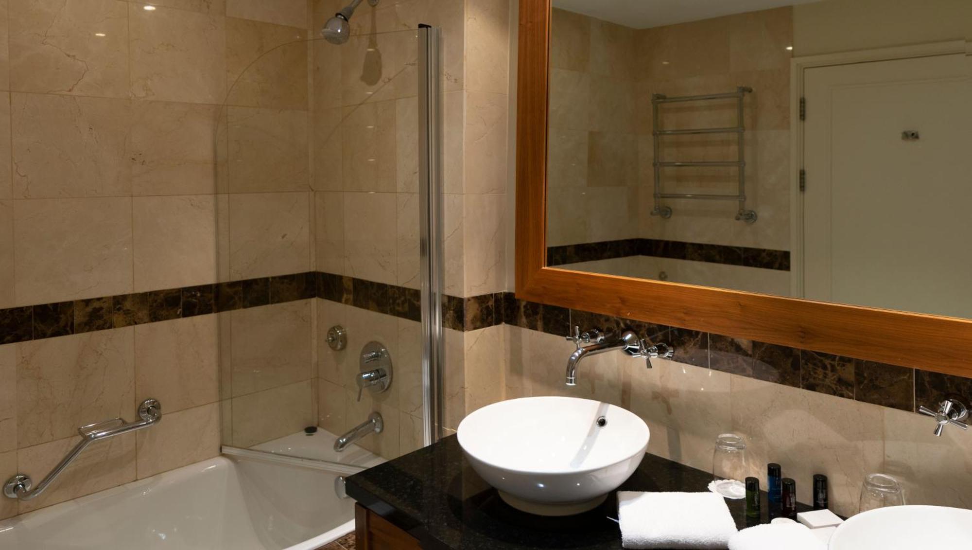Deluxe King Room River View