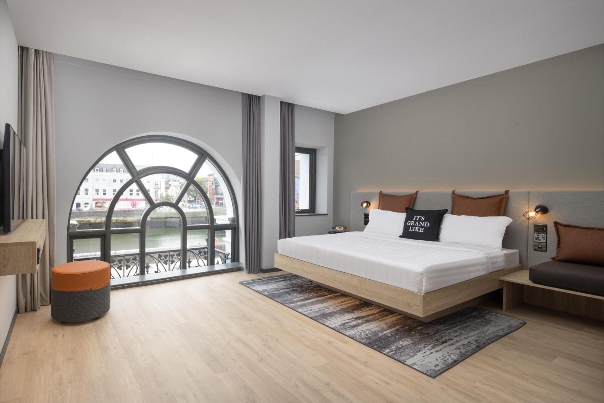 Moxy Extra Queen Room River View,1622652847:JPEG