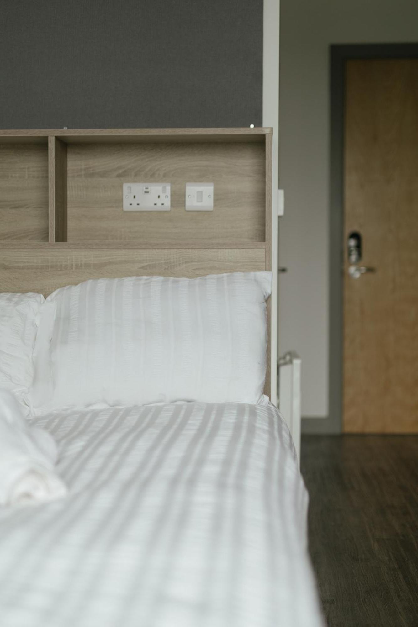 Double Room Private Bathroom