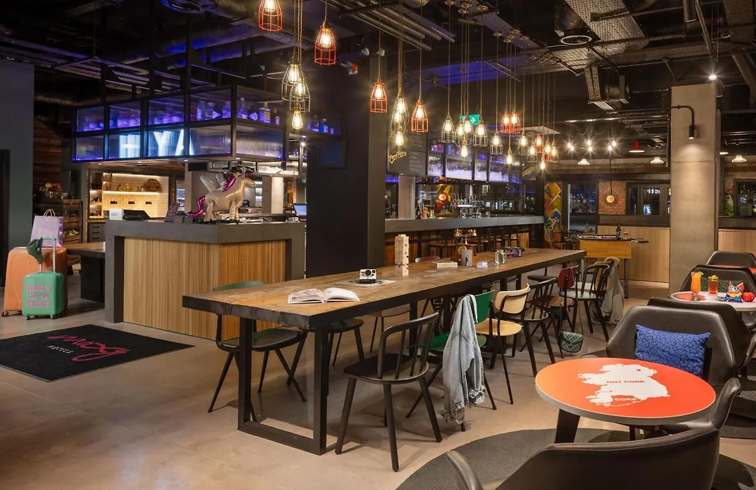 Moxy Cork-1